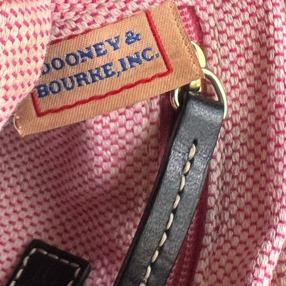 DOONEY & BOURKE Black Crossbody Letter Carrier Shoulder Handbag - Picture 11 of 16